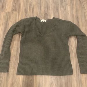 Green v neck sweater